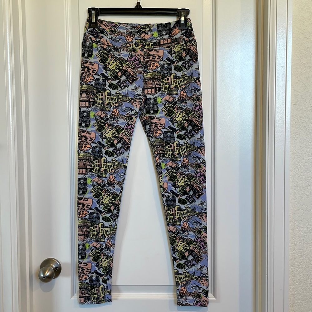 LuLaRoe Cityscape Venice Leggings